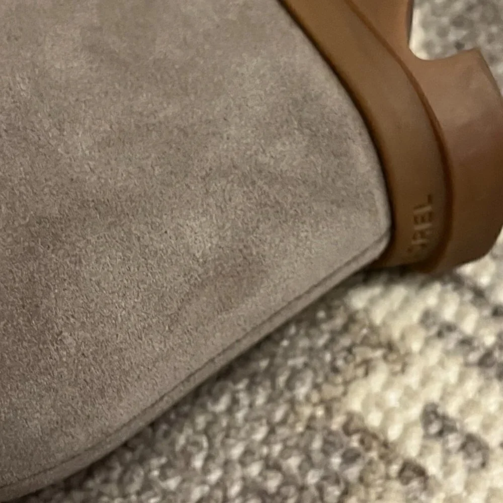 Sorel Joan of Arctic wedge boot bootie suede grey 8 women *flaw*